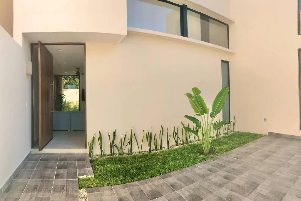 Vakantiehuis Casa Camilla, Bright, Spacious And Comfortable Villa Playa del Carmen