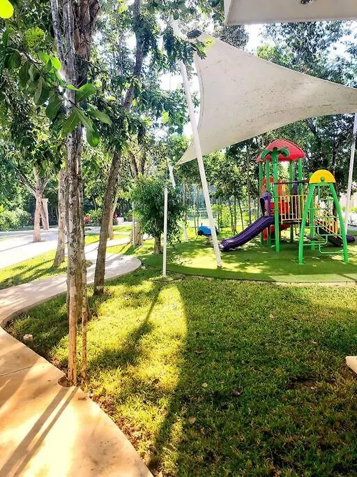 Casa Camilla, Bright, Spacious And Comfortable Villa Playa del Carmen